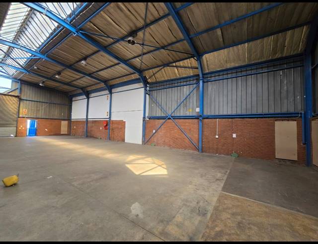 458M² WAREHOUSE TO LET IN BENROSE